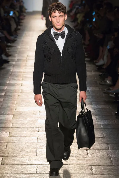 Look 20